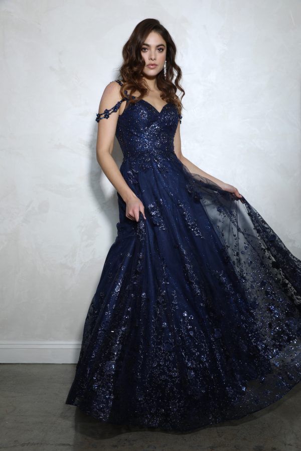 Sweetheart Sleeveless Prom Gown - Image 4